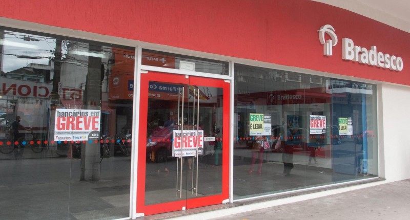 Bradesco paga PLR dia 9/2