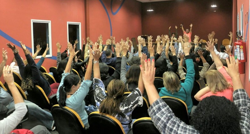 Bancários e bancárias da Baixada rejeitam proposta apresentada pela Fenaban!