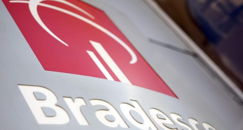 Bradesco é multado em R$ 5 milhões por cobrar por cesta de serviços