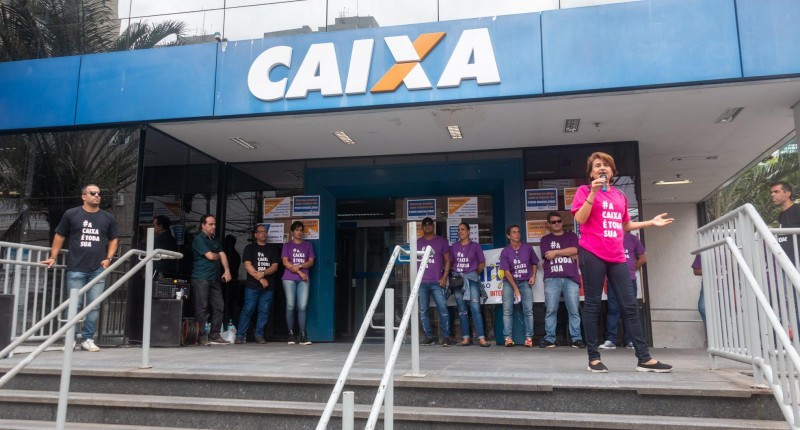 Movimento sindical cobra negociação sobre reestruturação da Caixa