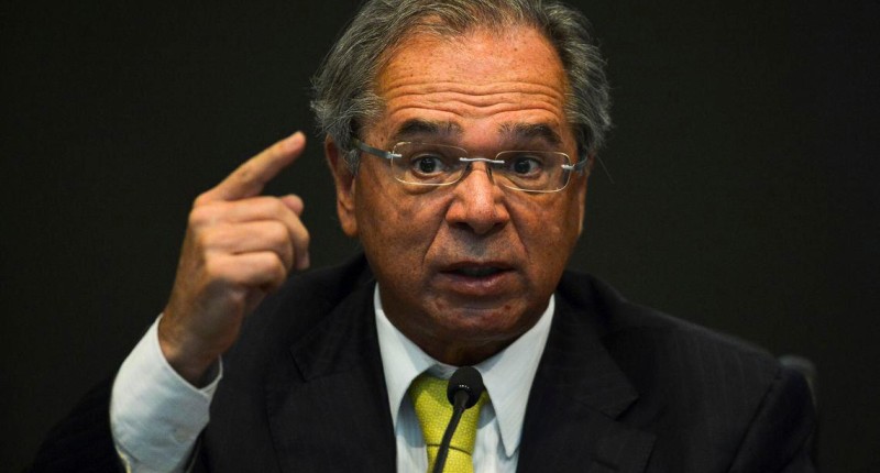 Paulo Guedes compara funcionário público a 'parasita' durante palestra