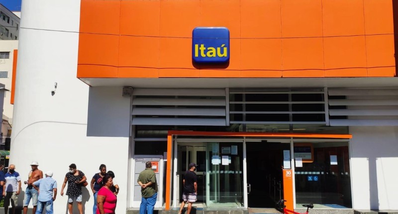 Bancários debatem sobre férias e banco de horas com o Itaú