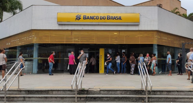 Funcionários entregam minuta de reivindicações para o Banco do Brasil