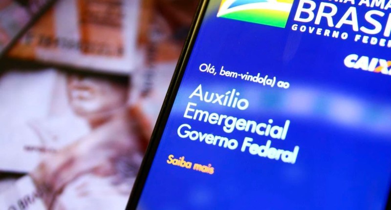 Governo quer liberar auxílio emergencial em 3 parcelas de R$ 200