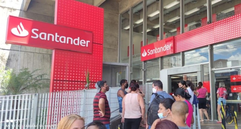 Santander: assembleia dos funcionários prorrogação de banco de horas