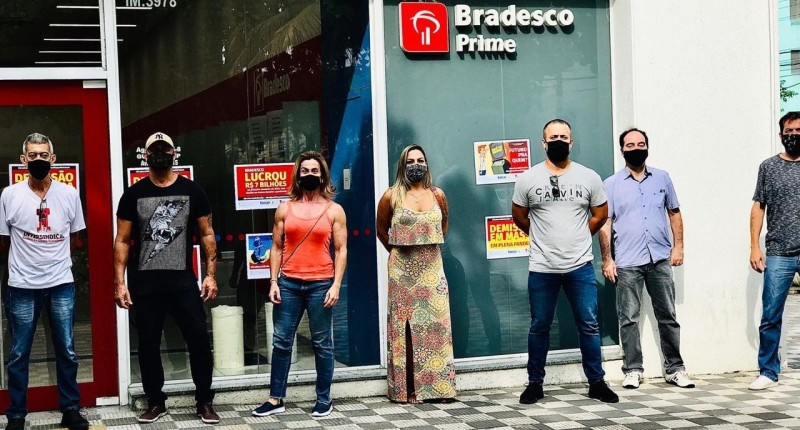 Bradesco retira vigilante, giratórias e terceiriza, o que gera violência