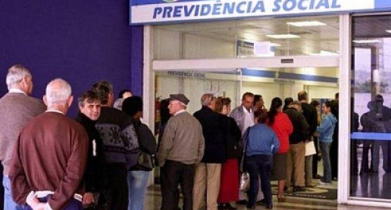 Mais de 5 milhões de trabalhadores estão na fila do INSS