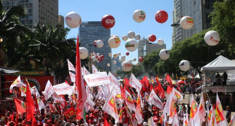 Nossa luta é pelo trabalhador(a) e a democracia