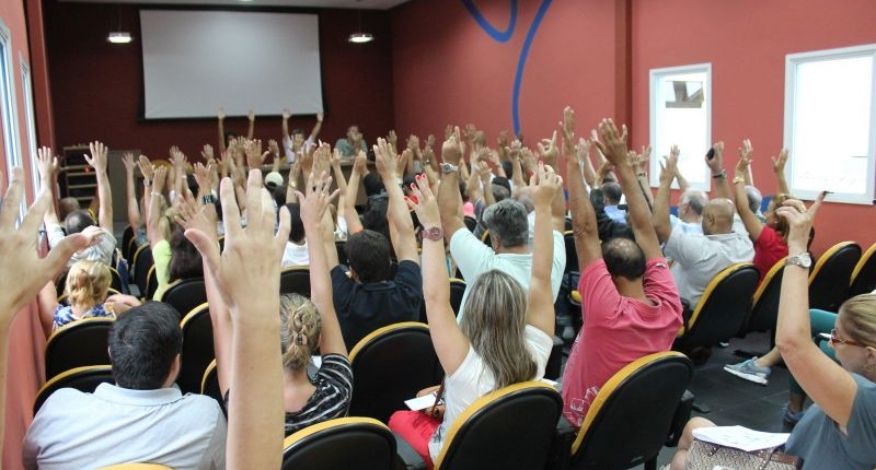 Bancários de Santos e Região desfiliam-se da CUT e filiam-se à Intersindical