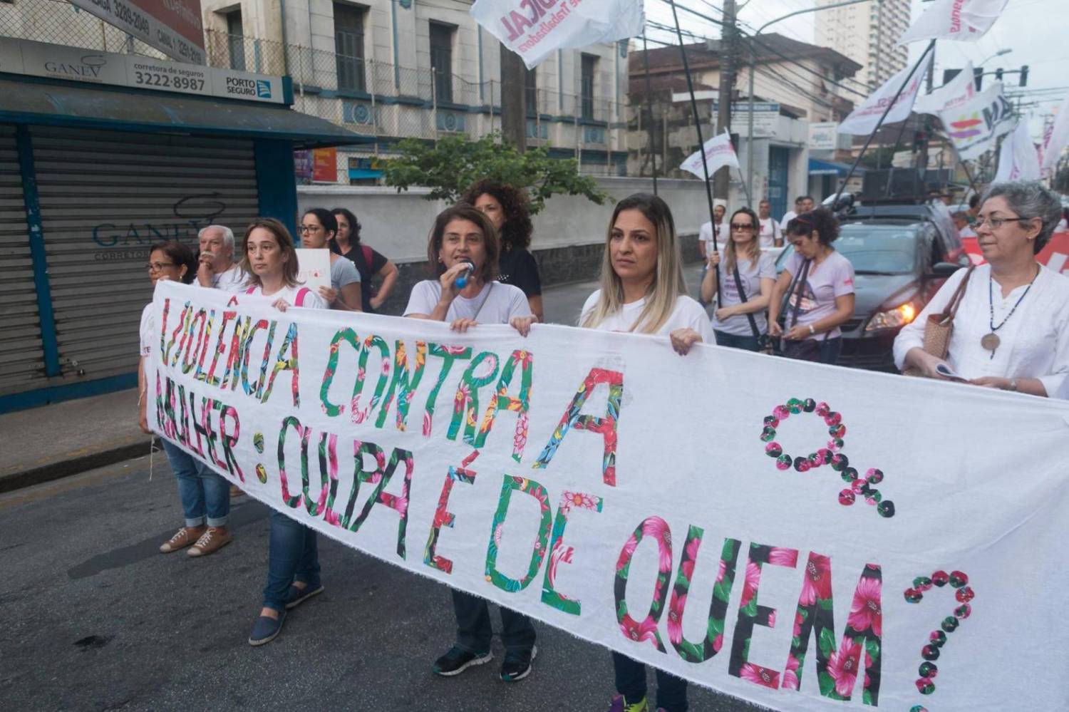 8M:  intervenções culturais e marcha pelo fim da violência contra a mulher