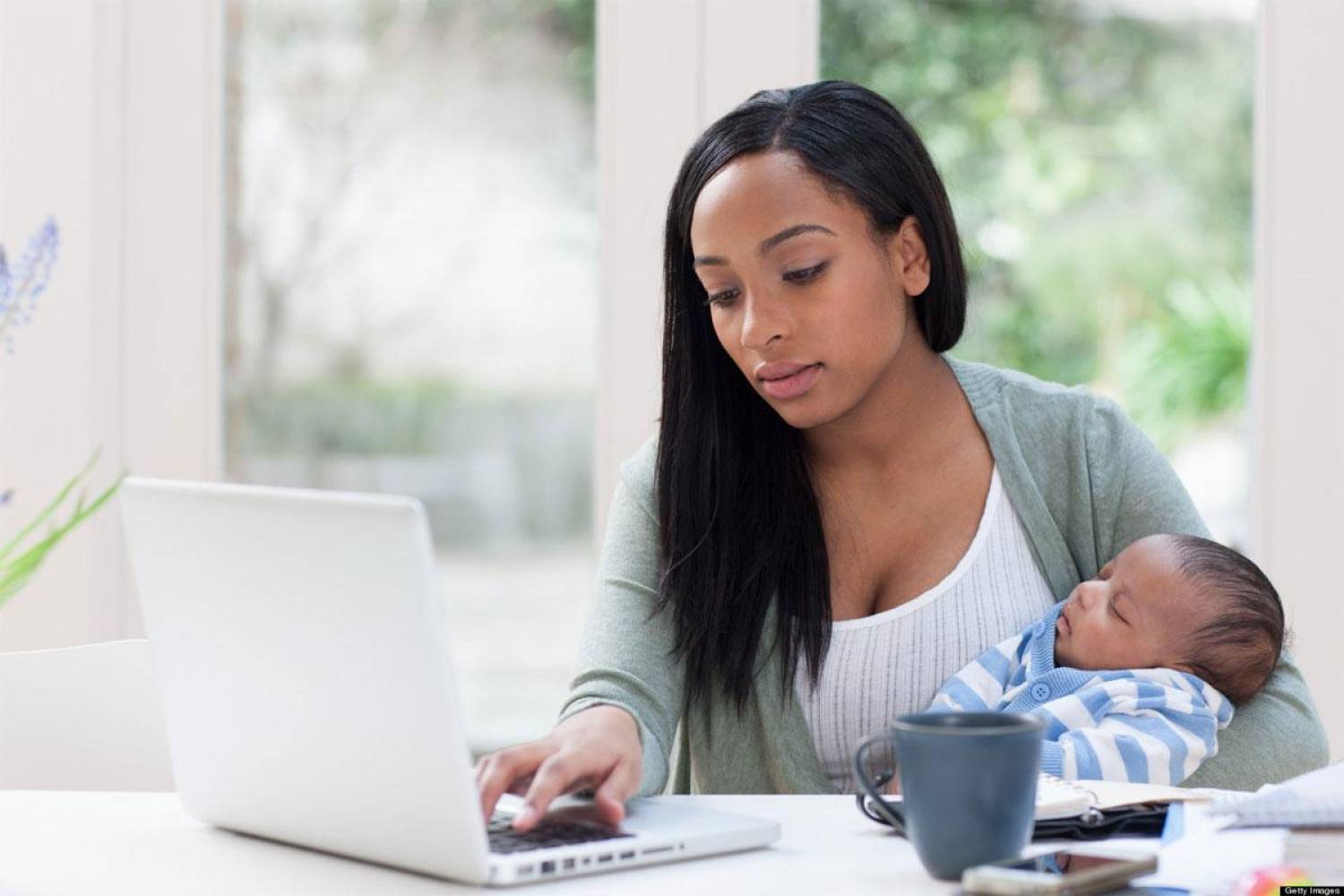 Dupla jornada de trabalho: mulheres esgotadas com Síndrome de Burnout