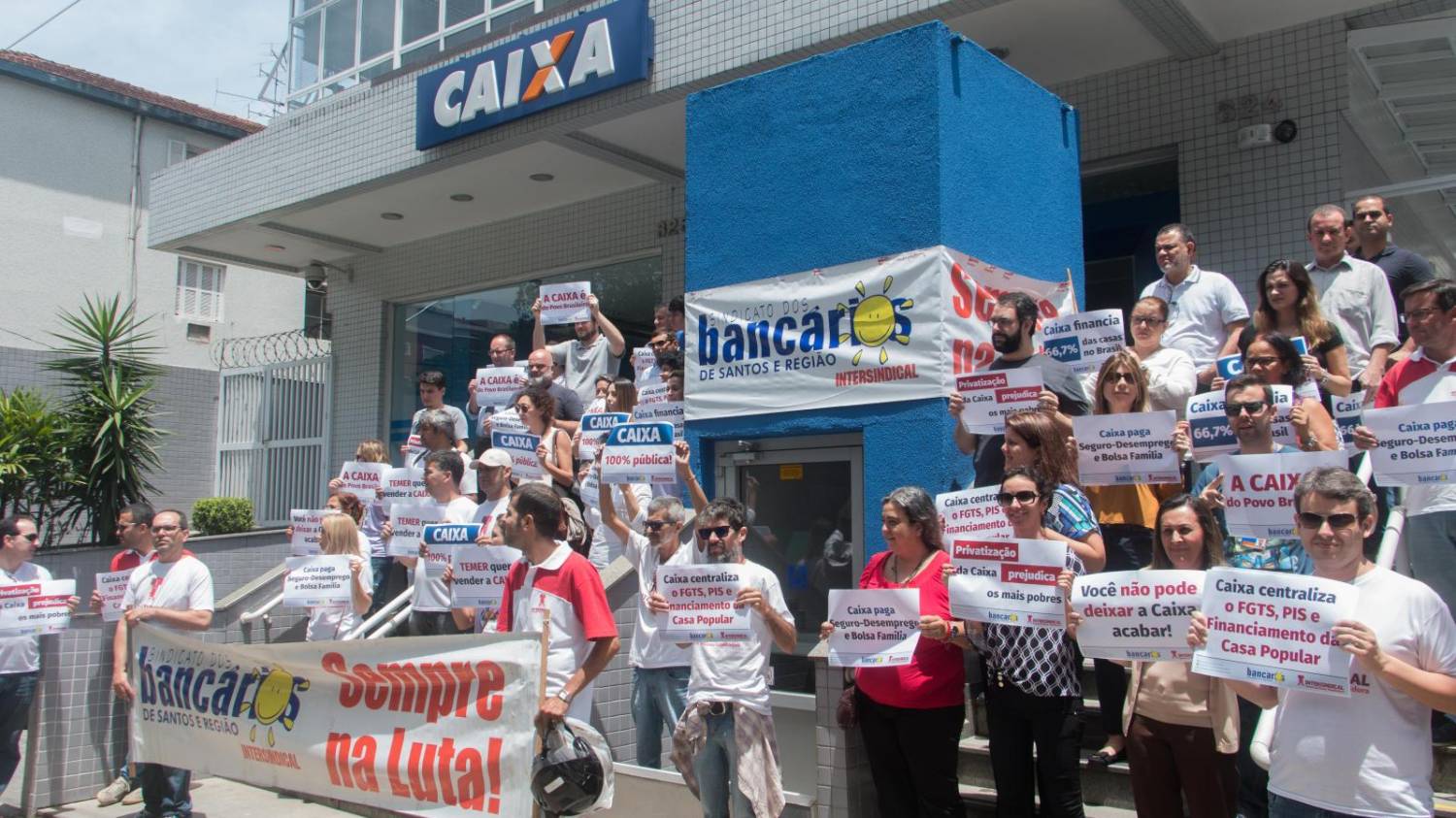 Caixa lucra R$ 6,7 bilhões no 1º semestre e quer eliminar direitos