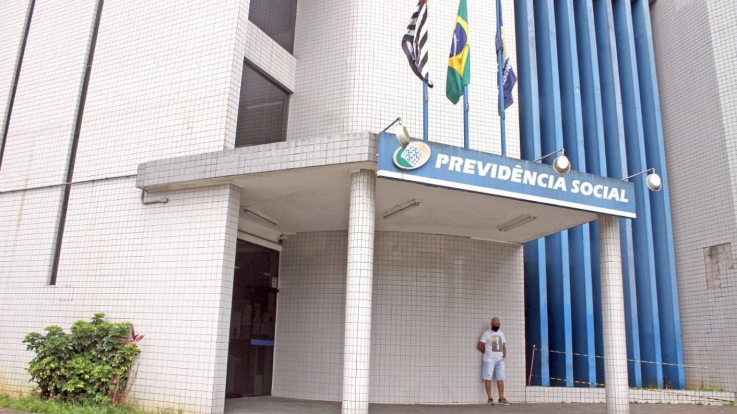 INSS suspende prova de vida de aposentados até abril