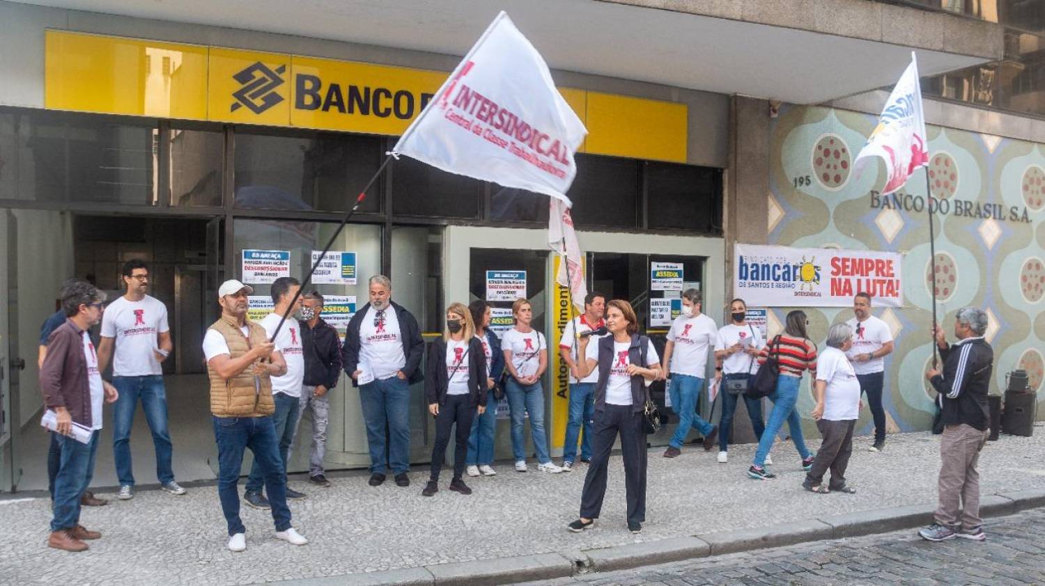 Bancários do BB arrancam novo ACT e barram retirada de direitos