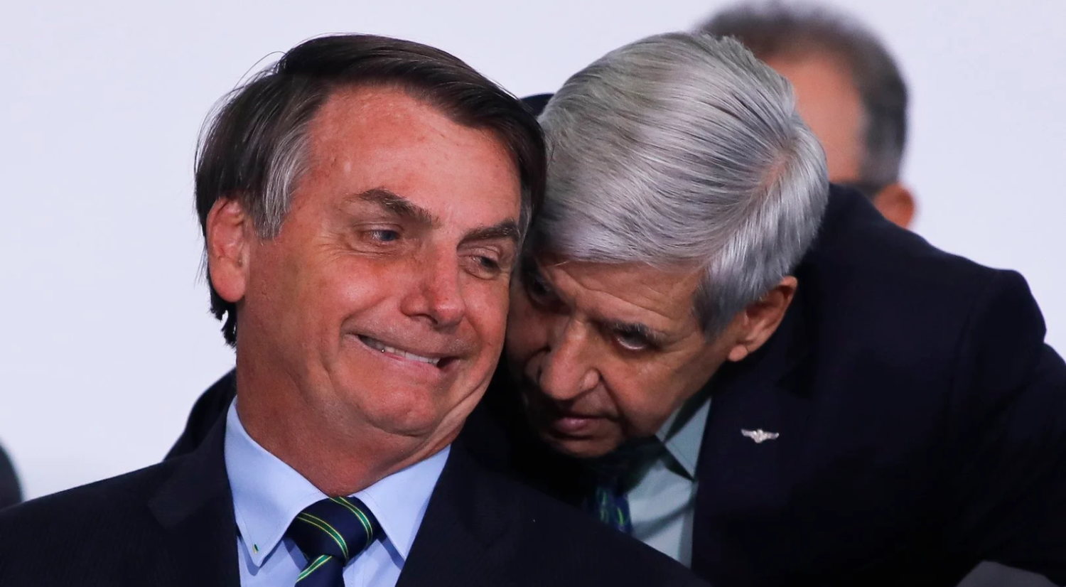 Saiba o que Bolsonaro quer esconder com os decretos de sigilo de 100 anos