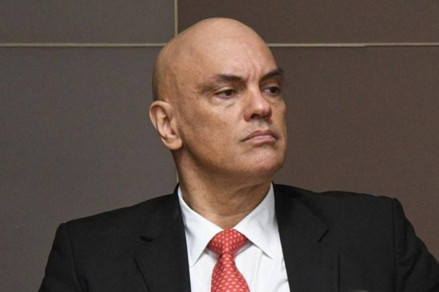 Moraes suspende trechos da Lei de Improbidade Administrativa