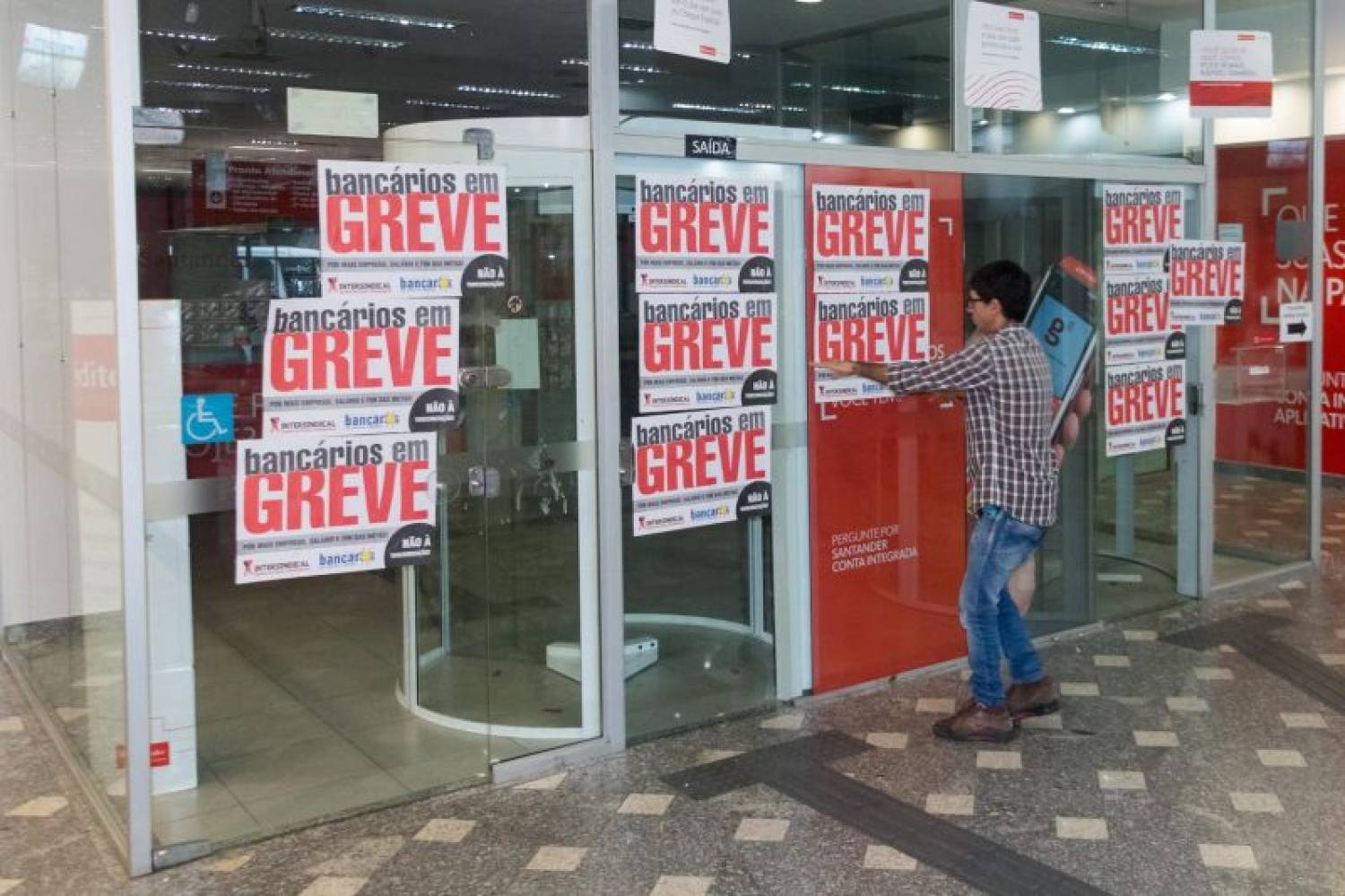 Atenção: Amanhã a Greve Nacional dos Bancários continua mais forte