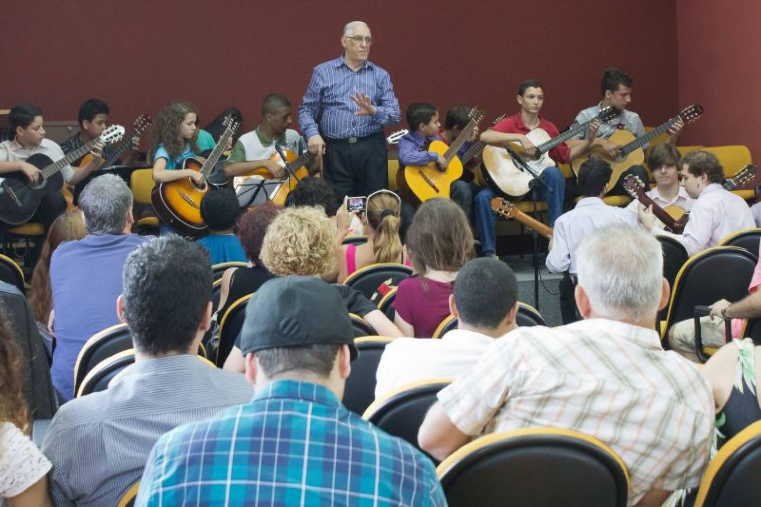 Cordas Bancárias: orquestra pioneira dos bancários apresenta-se no Guarany