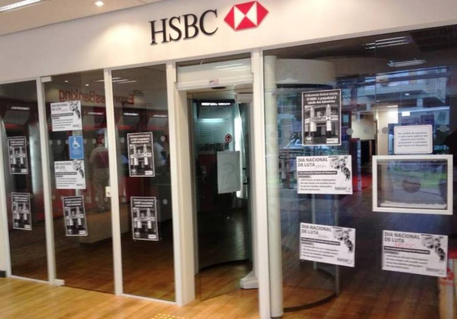 Bancários exigem reunião com o HSBC, sobre o não pagamento da PLR