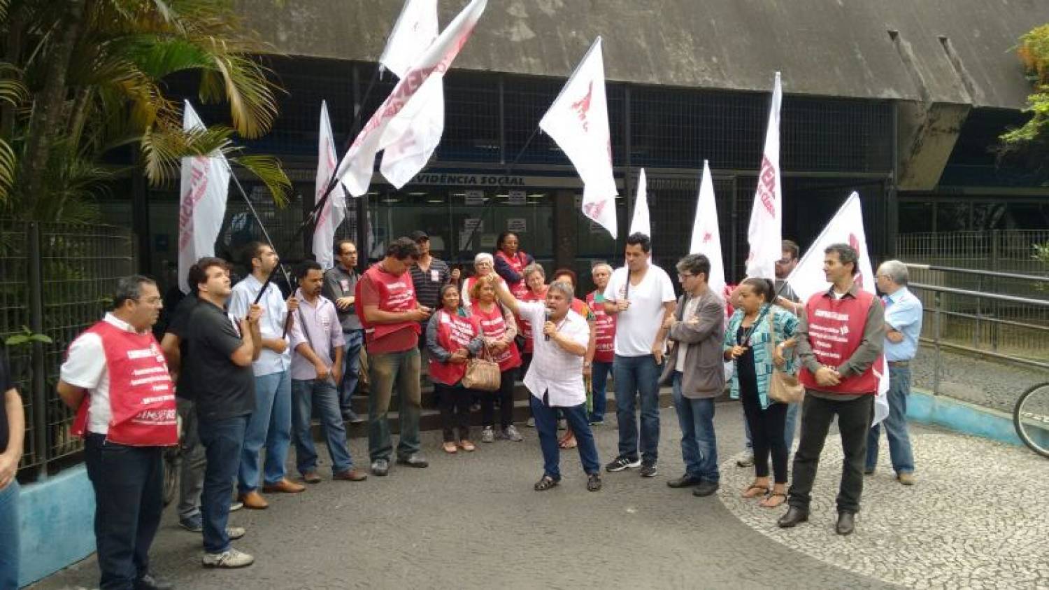 Intersindical apoia greve dos trabalhadores do INSS