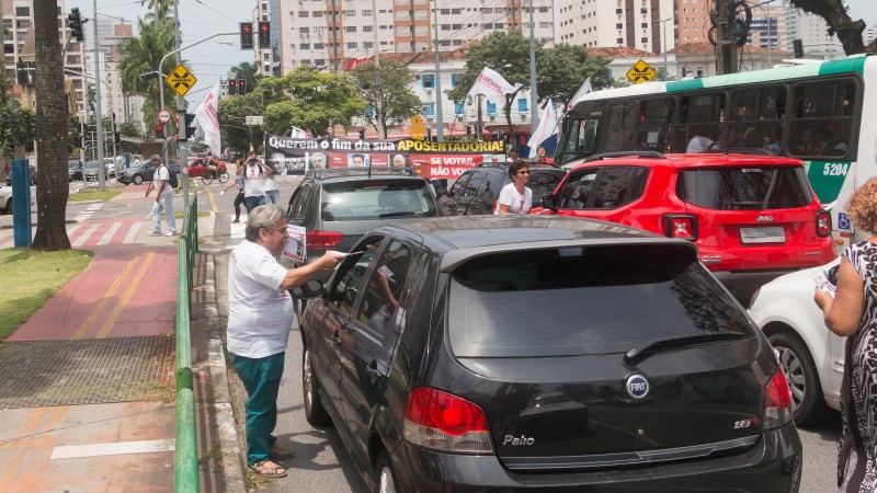 Bancários realizam pedágio contra a Reforma da Previdência