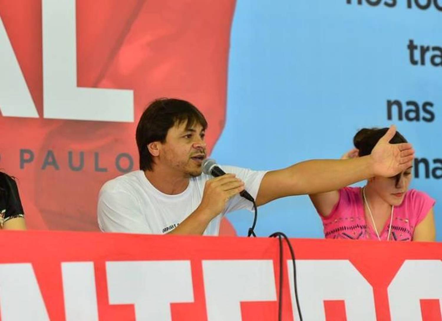 Reforma Trabalhista: cinco tiros de morte nos direitos e no futuro do Brasil Reforma Trabalhista: cinco tiros de morte nos direitos e no futuro do Brasil