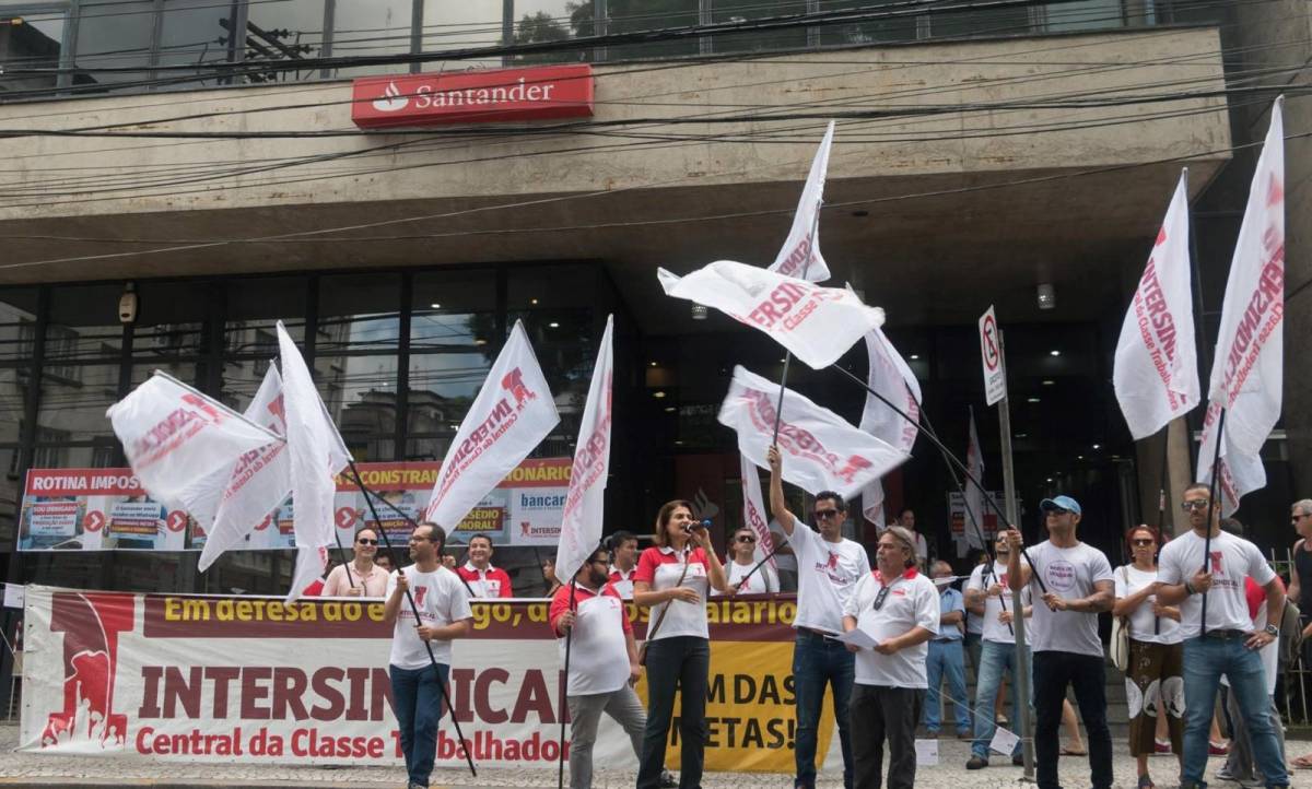 Santander: lucro recorde e exploração brutal dos Bancários