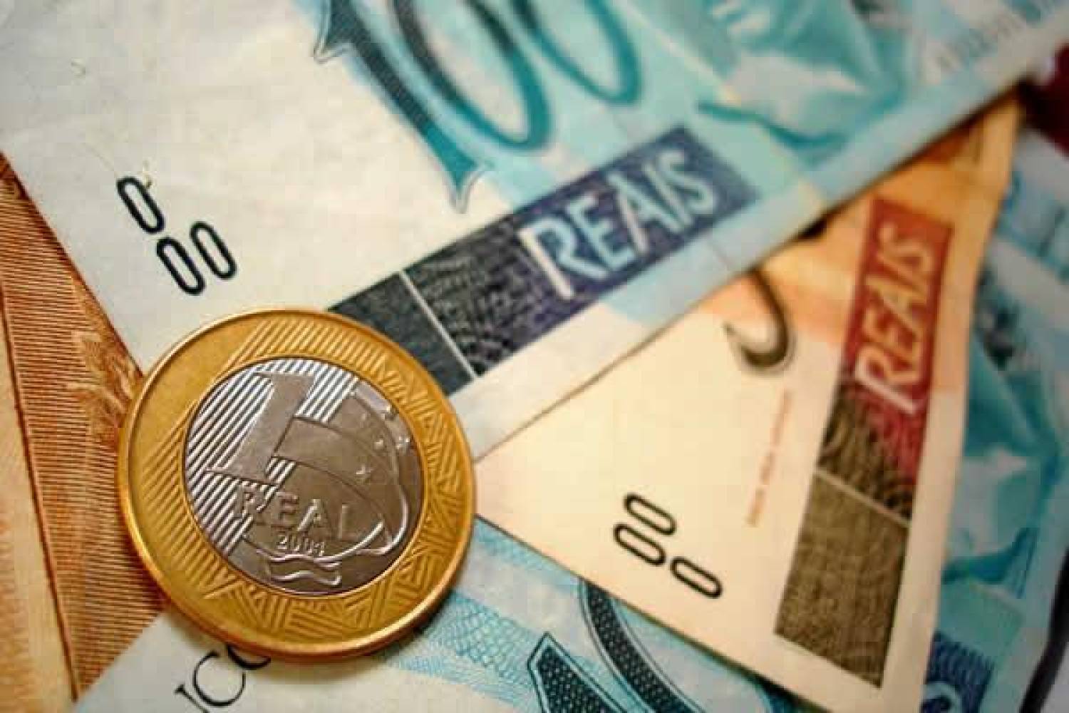 Santander vai pagar salários e benefícios no dia 17 de novembro