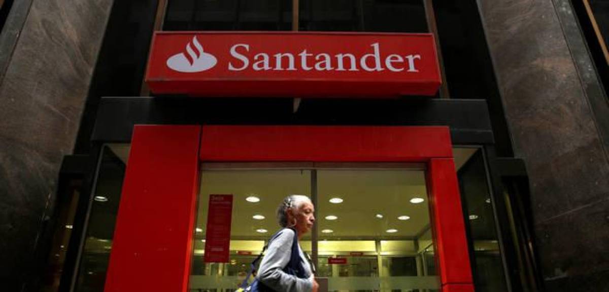 Santander é condenado após jovem aprendiz cumprir jornada de bancária