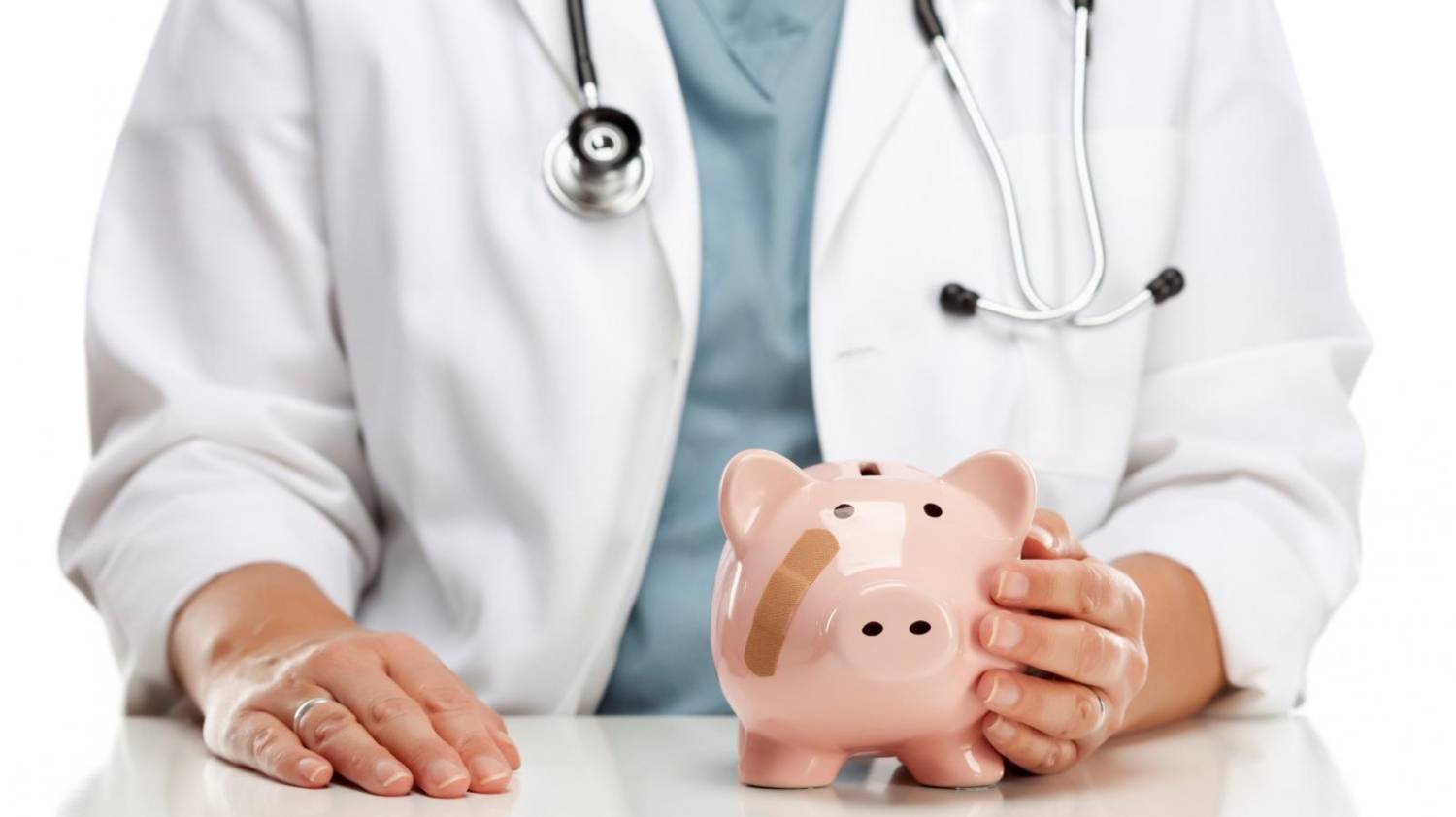 Governo ordena sucateamento dos planos de saúde das empresas estatais Governo ordena sucateamento dos planos de saúde das empresas estatais