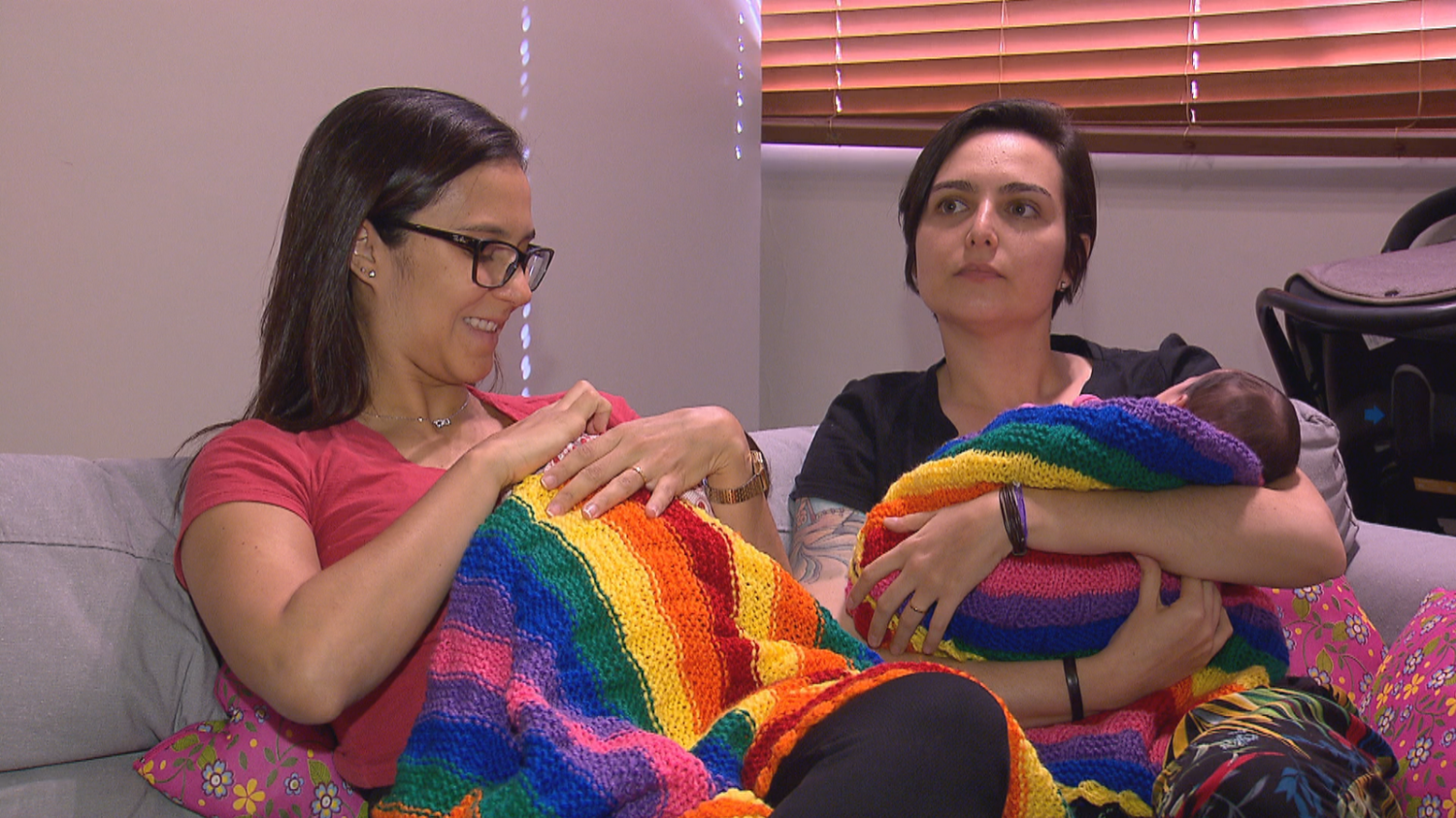 Justiça reconhece direito à licença maternidade para casal de mães Justiça reconhece direito à licença maternidade para casal de mães