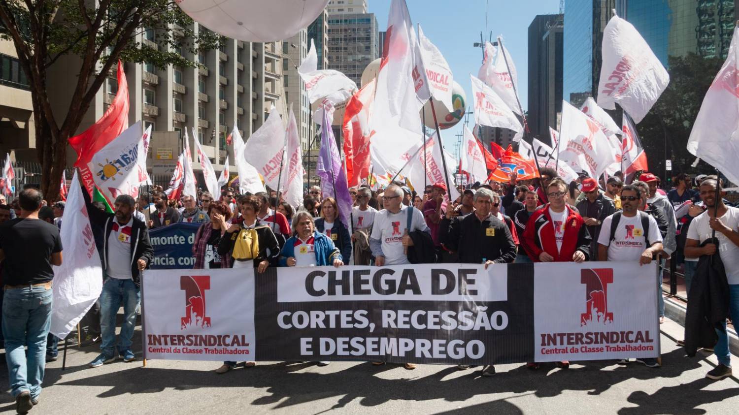 Categoria quer proposta com reajuste além da inflação e direitos garantidos Categoria quer proposta com reajuste além da inflação e direitos garantidos