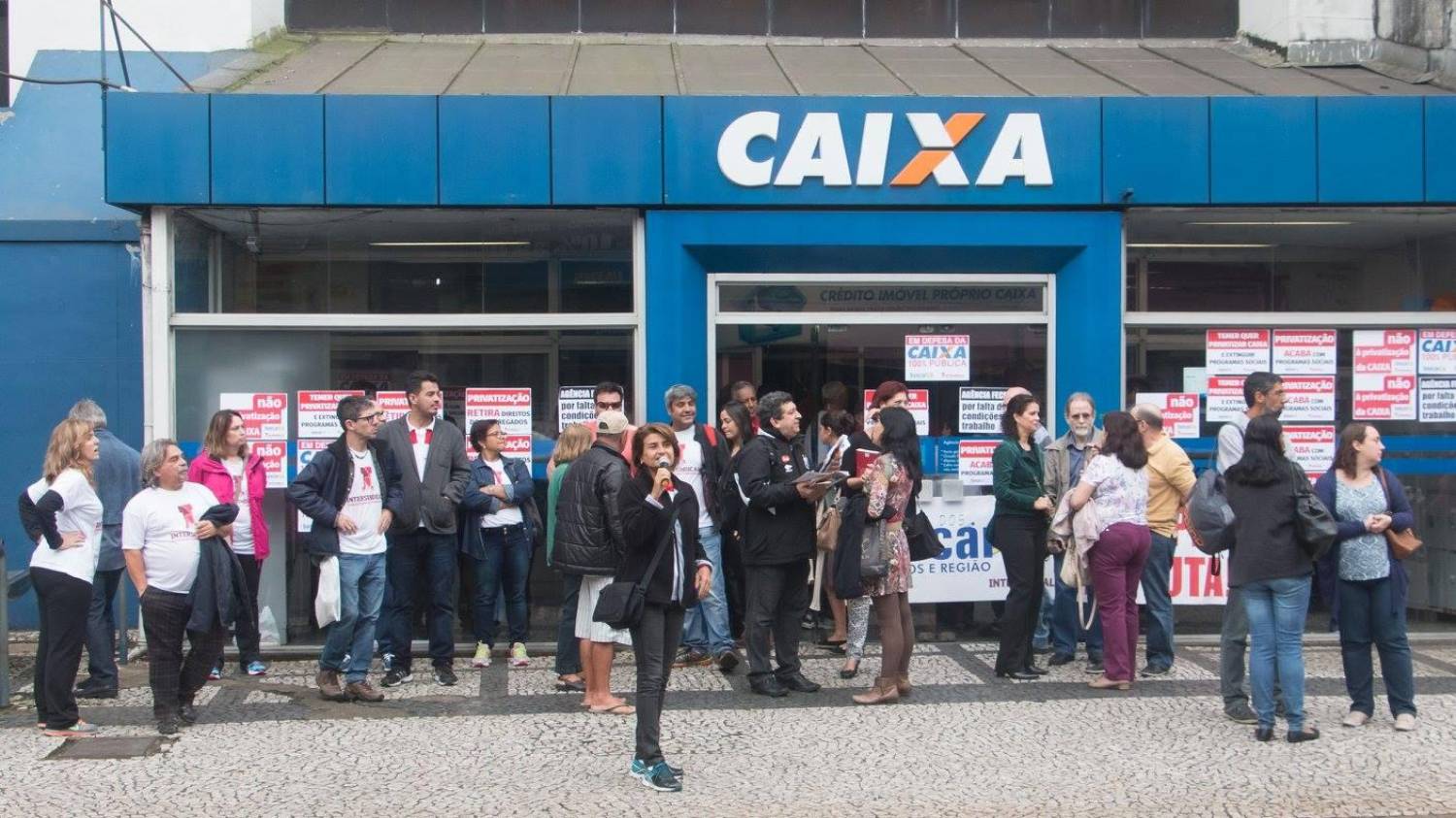 Mesa específica da Caixa: mobilização traz avanços ainda insuficientes Mesa específica da Caixa: mobilização traz avanços ainda insuficientes