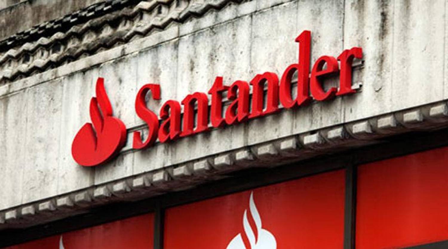 Santander é multado em 5,3 milhões de reais por infrações trabalhistas Santander é multado em 5,3 milhões de reais por infrações trabalhistas