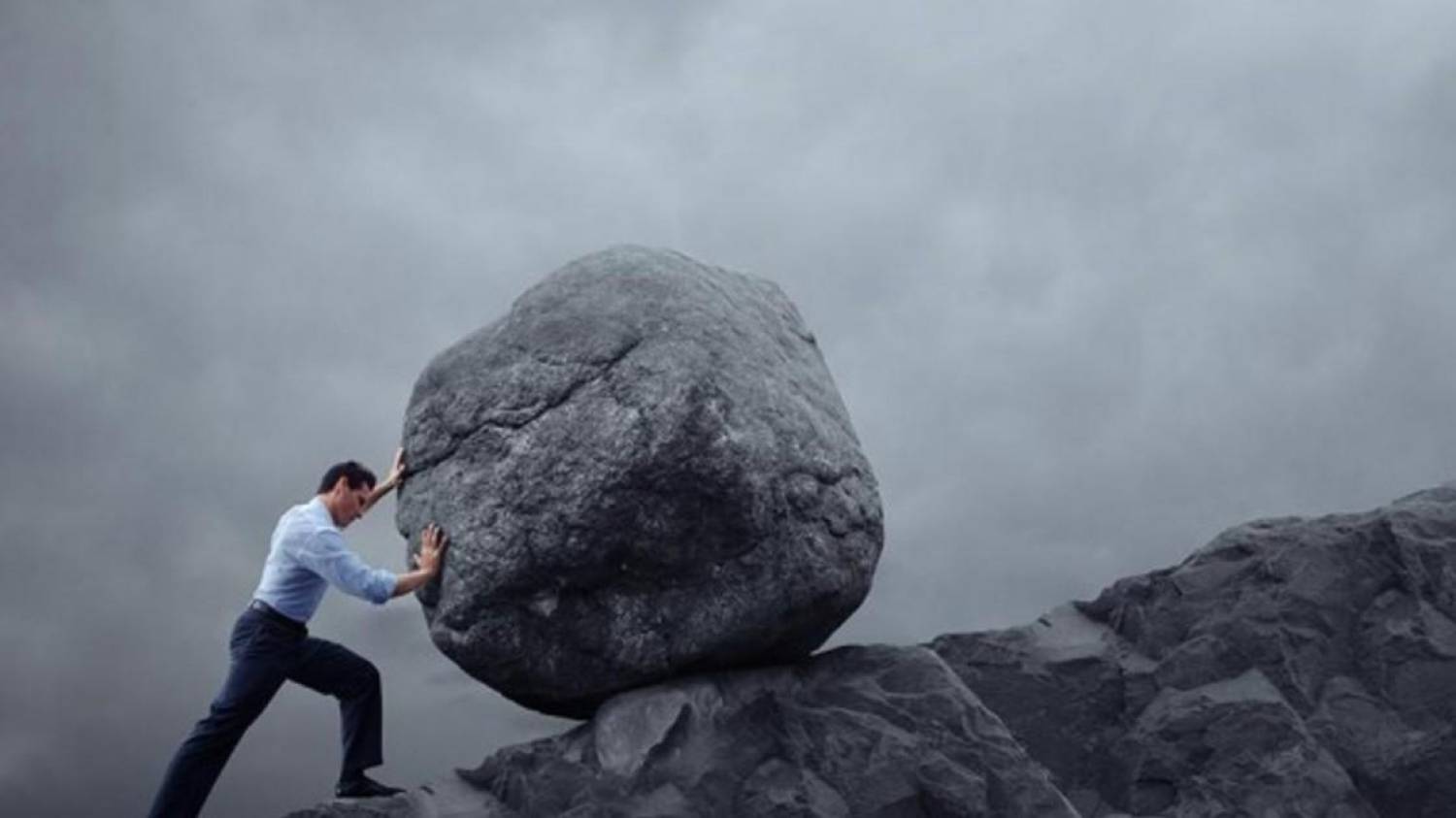 Autônomo tem de ganhar o dobro para manter padrão que teria com CLT Autônomo tem de ganhar o dobro para manter padrão que teria com CLT