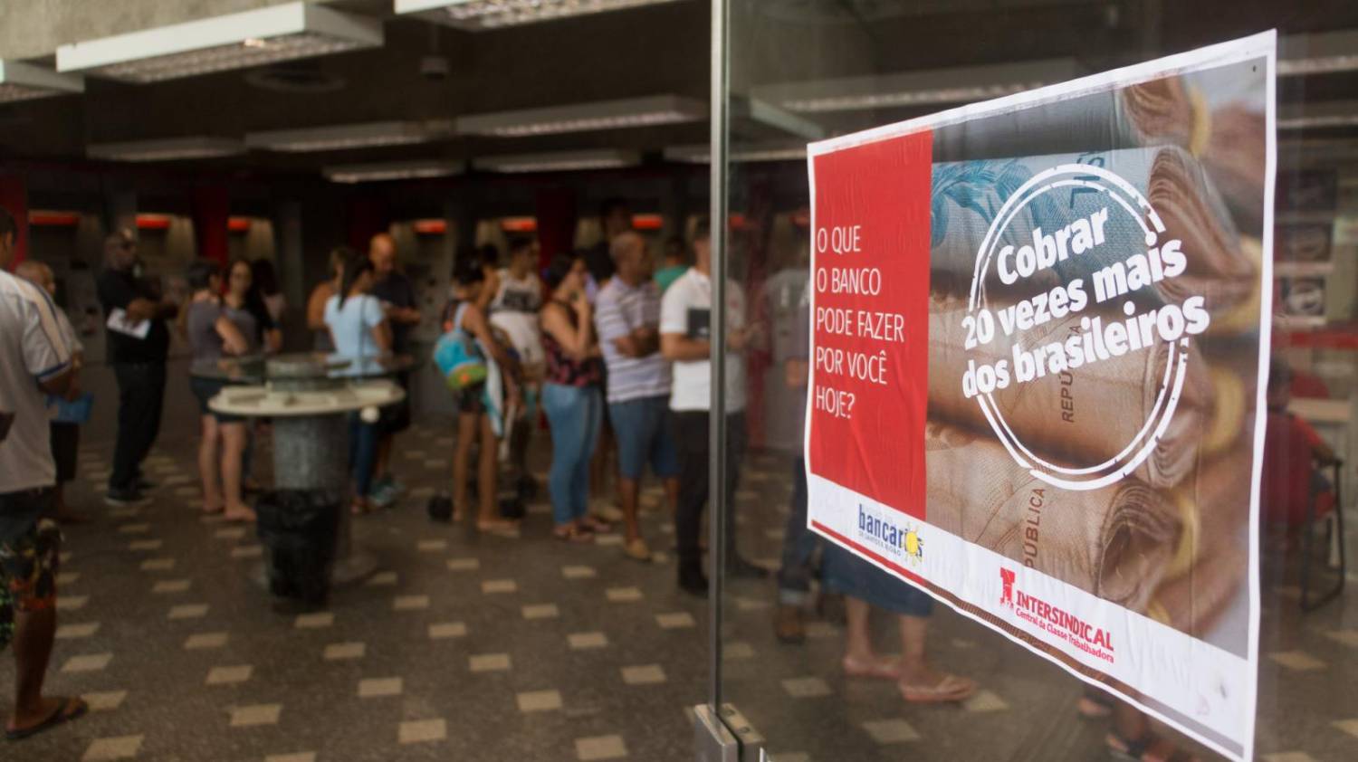 Bancários Santander: ano que acaba nos deixará mais fortes. Que venha o próximo! Bancários Santander: ano que acaba nos deixará mais fortes. Que venha o próximo!