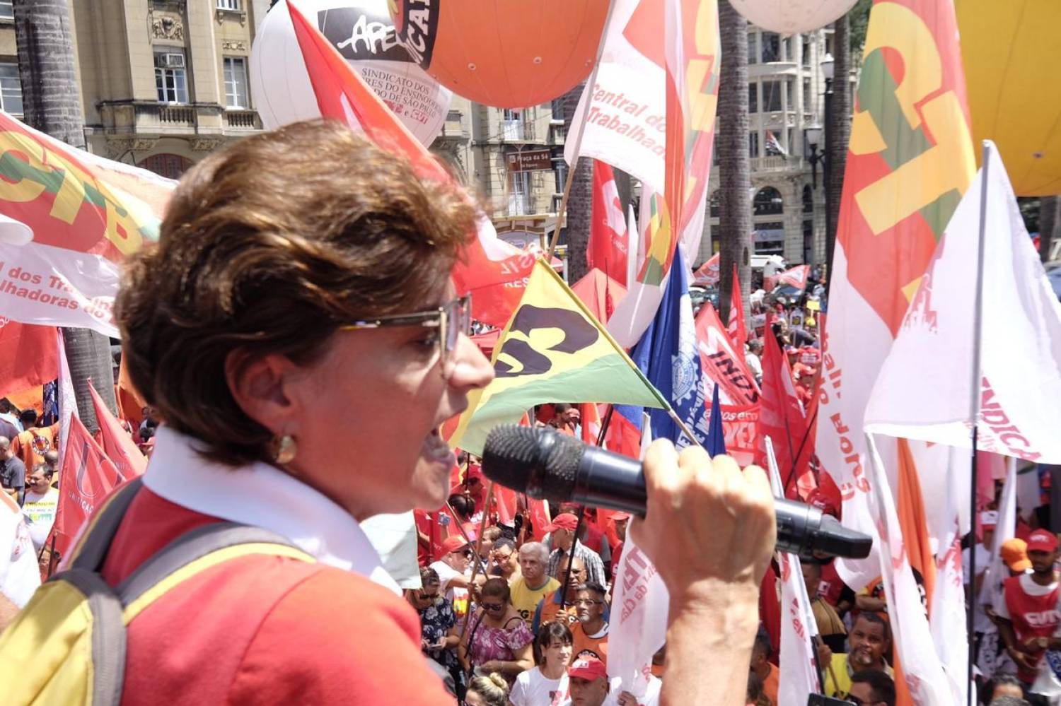 Proposta prevê idade mínima para aposentadoria mais 20 anos de contribuição Proposta prevê idade mínima para aposentadoria mais 20 anos de contribuição