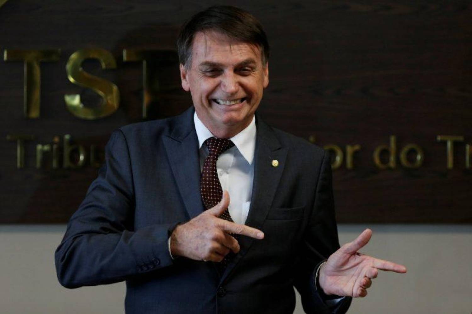 Governo não prevê concursos e reajustes para servidores públicos em 2020 Governo não prevê concursos e reajustes para servidores públicos em 2020