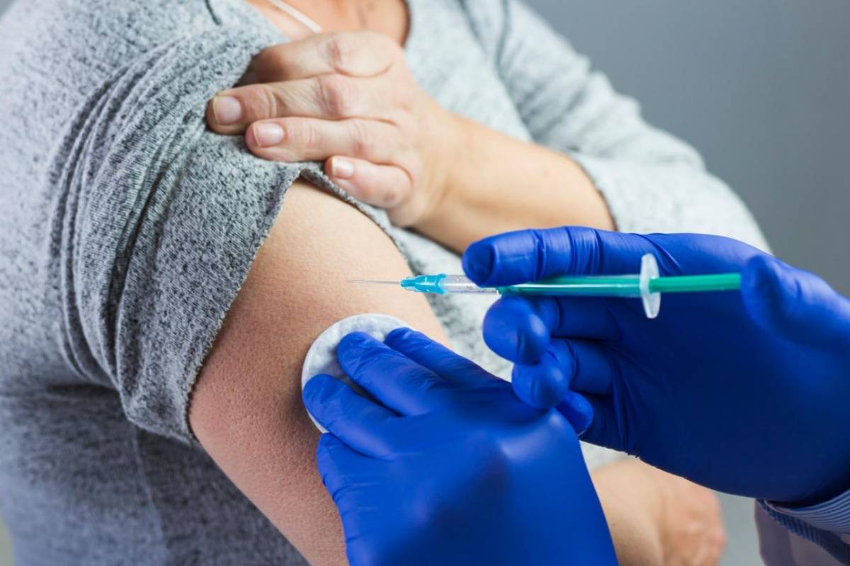 Santander faz campanha de vacinação entre bancários