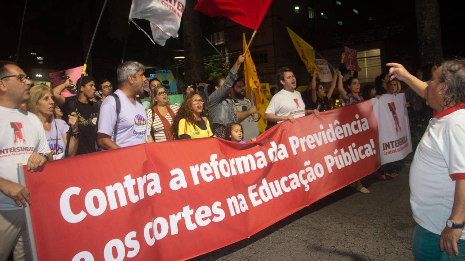 30M Baixada Santista: pela educação e previdência públicas!