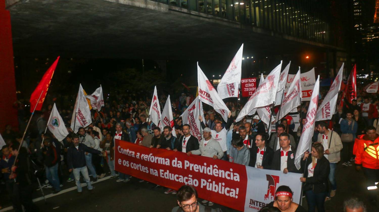 Sindicato participa de ato contra a Reforma da Previdência na Av. Paulista