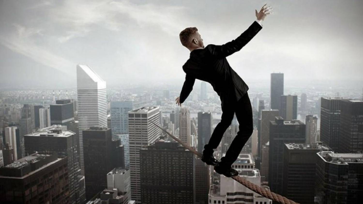 Angústia, depressão, síndrome do pânico: o medo do desemprego lota os consultórios de psicologia Angústia, depressão, síndrome do pânico: o medo do desemprego lota os consultórios de psicologia