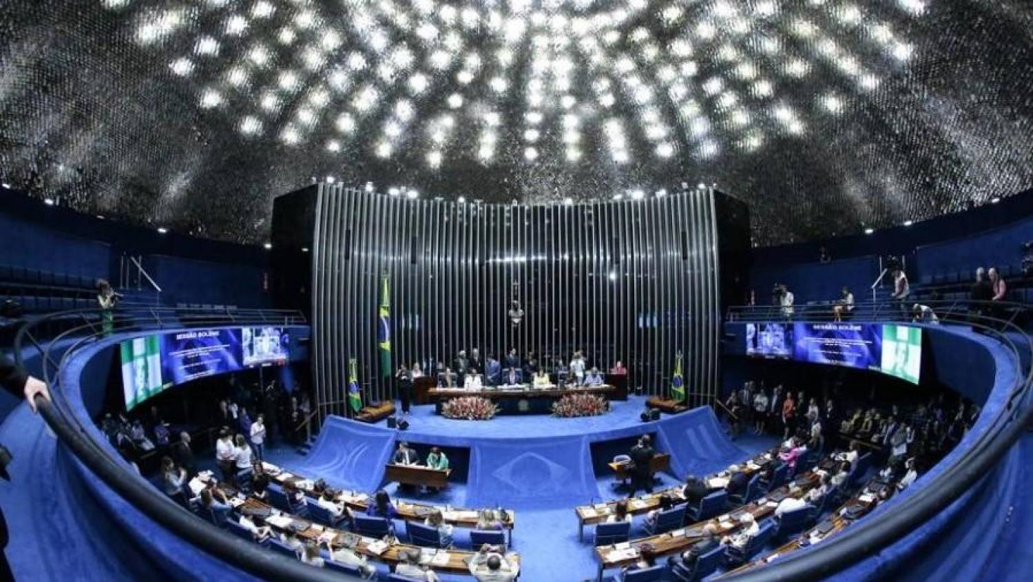 MP 881/19: Senado corrige erro na redação final do projeto para evitar trabalho aos domingos e feriados MP 881/19: Senado corrige erro na redação final do projeto para evitar trabalho aos domingos e feriados