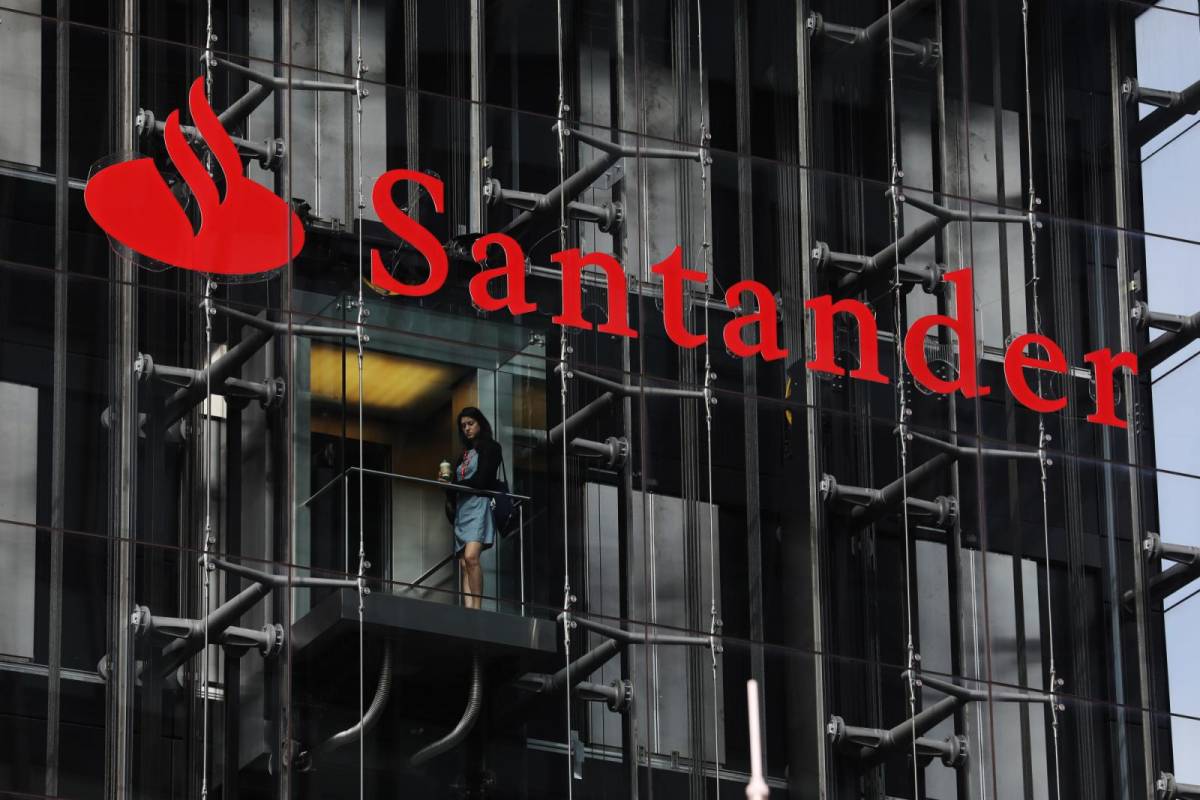 Santander Brasil tem lucro recorrente acima do esperado no 3º trimestre