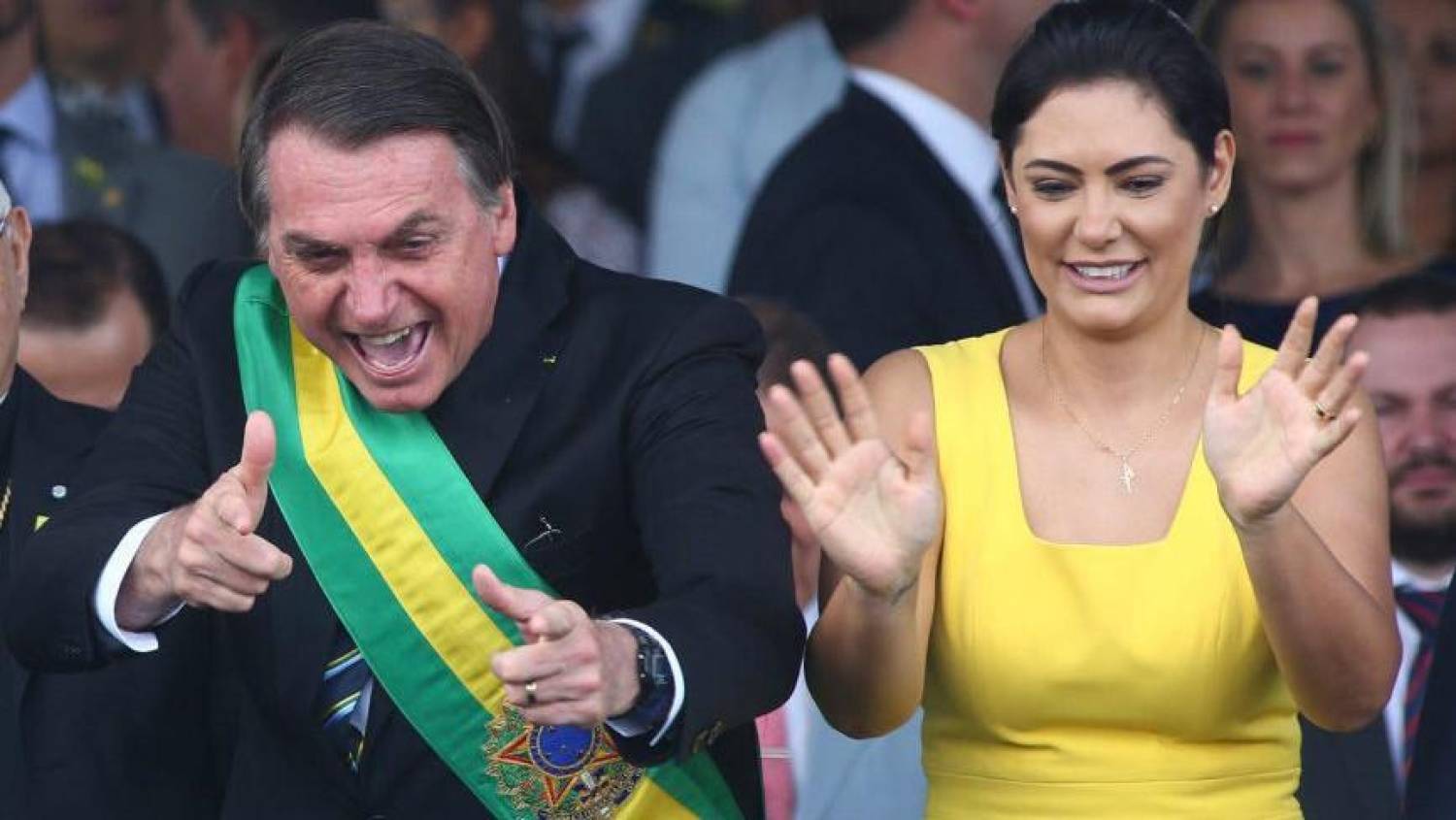Bolsonaro veta projeto que eleva limite de renda familiar para concessão do BPC Bolsonaro veta projeto que eleva limite de renda familiar para concessão do BPC