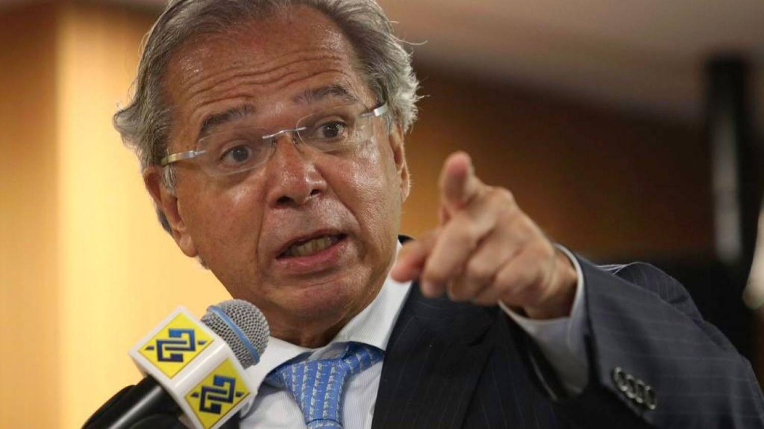 Paulo Guedes e equipe discutem privatização do Banco do Brasil Paulo Guedes e equipe discutem privatização do Banco do Brasil