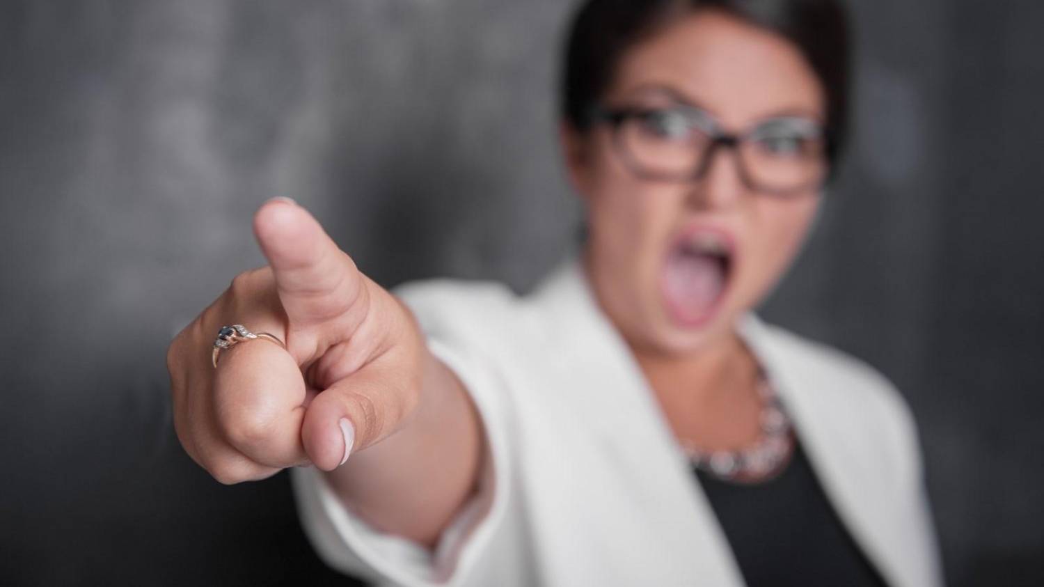 Trabalhadora será indenizada por constrangimento ao comunicar gravidez: "só sabe fazer filho" Trabalhadora será indenizada por constrangimento ao comunicar gravidez: "só sabe fazer filho"