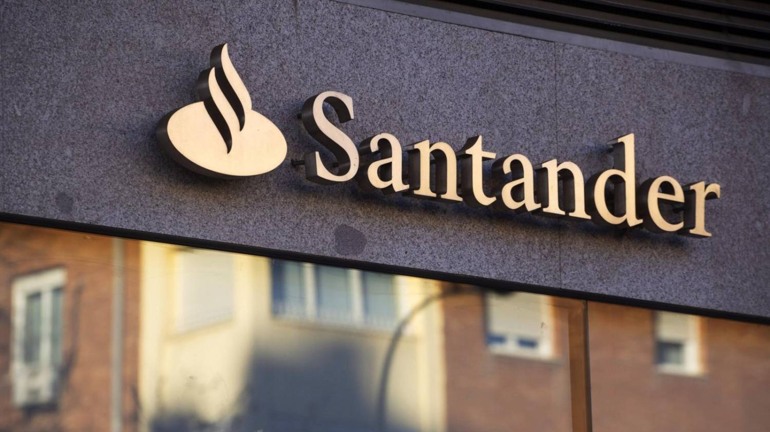 Bancários do Santander querem o fim das tarifas 