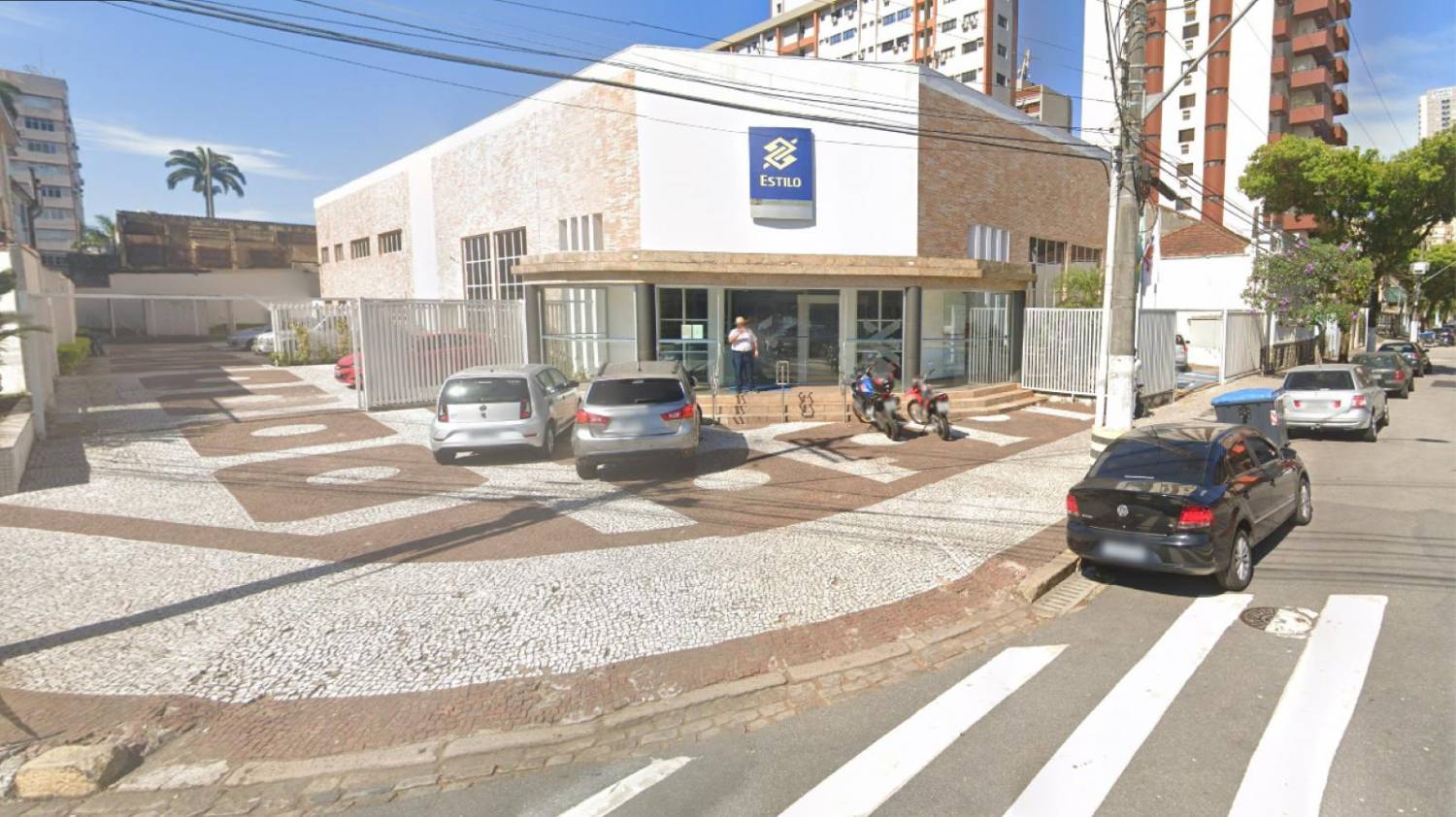 Agência Estilo do BB em Santos é fechada por falta de condições de trabalho