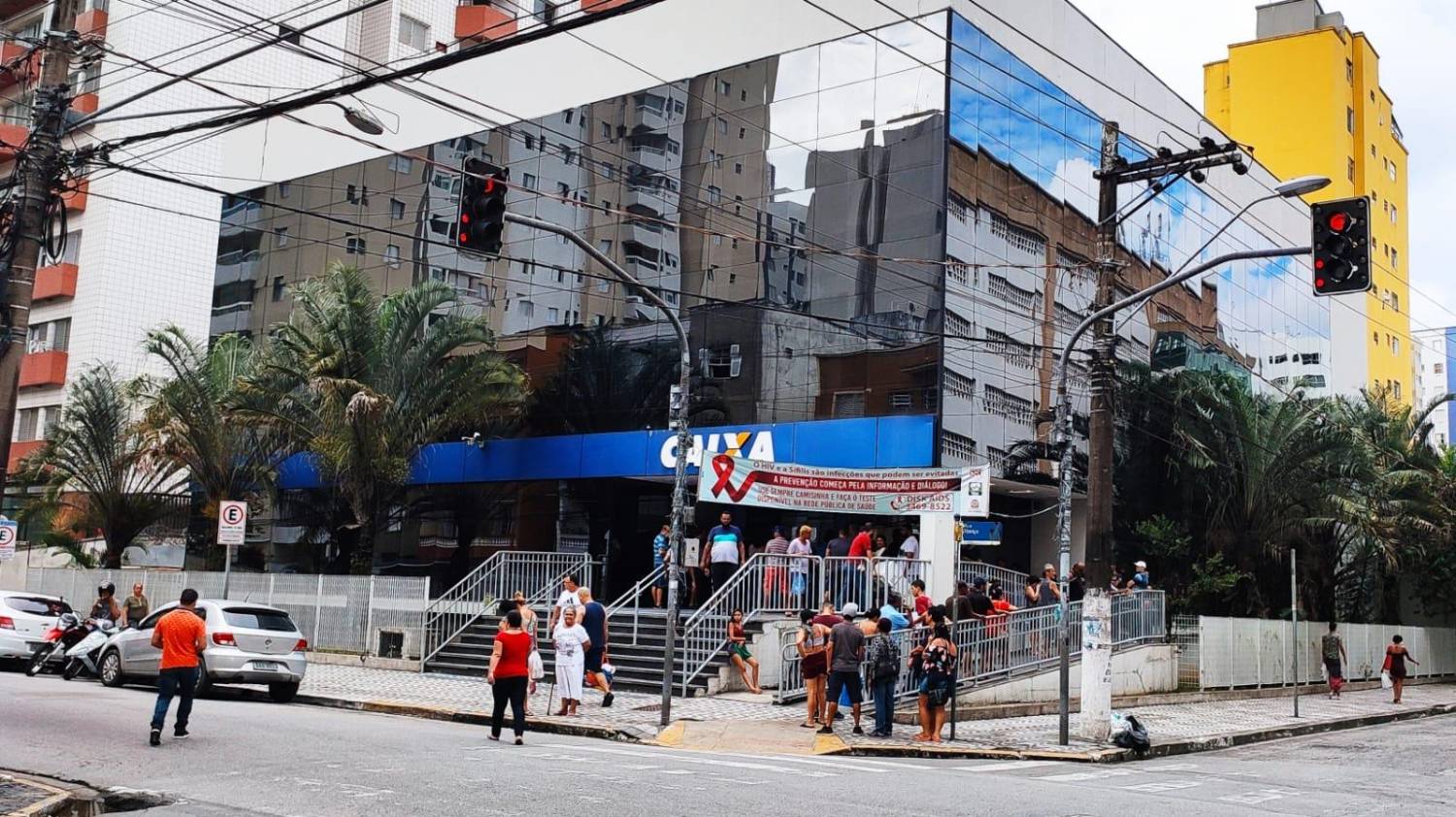 Caixa sugere que empregado utilize celular particular para o banco Caixa sugere que empregado utilize celular particular para o banco